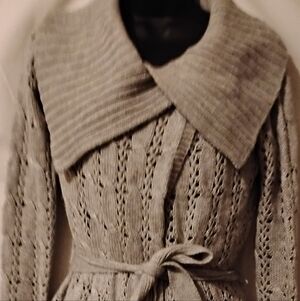 Elegant Gray Women's Button Collar Sweater